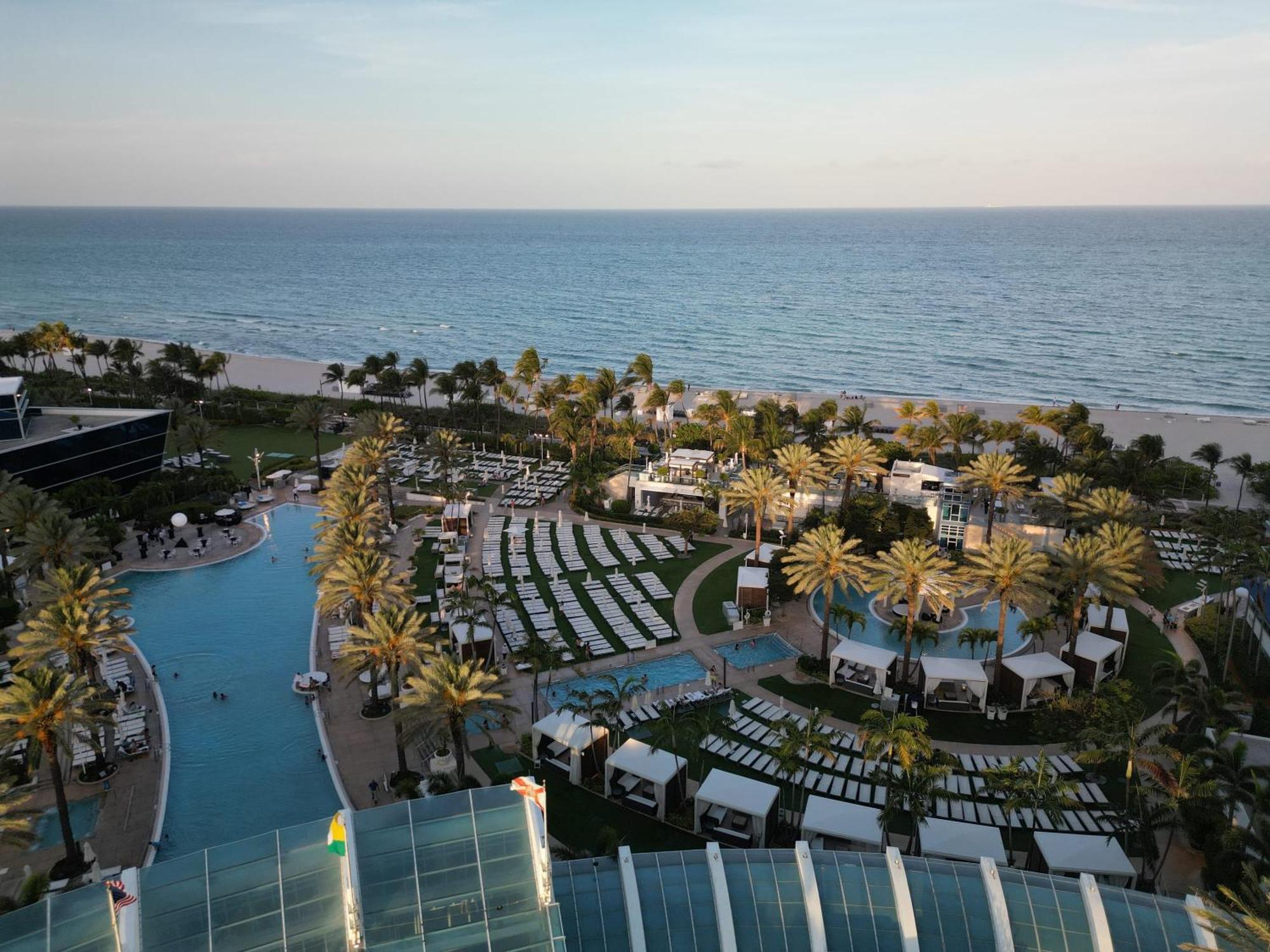 Fontainebleau Resort Balcony W Ocean And City View Miami Beach Exteriér fotografie